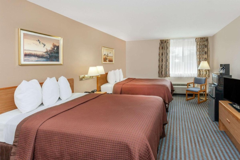 Days Inn by Wyndham Charleston Image 19