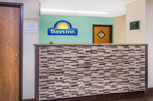 Days Inn by Wyndham Charleston image 3